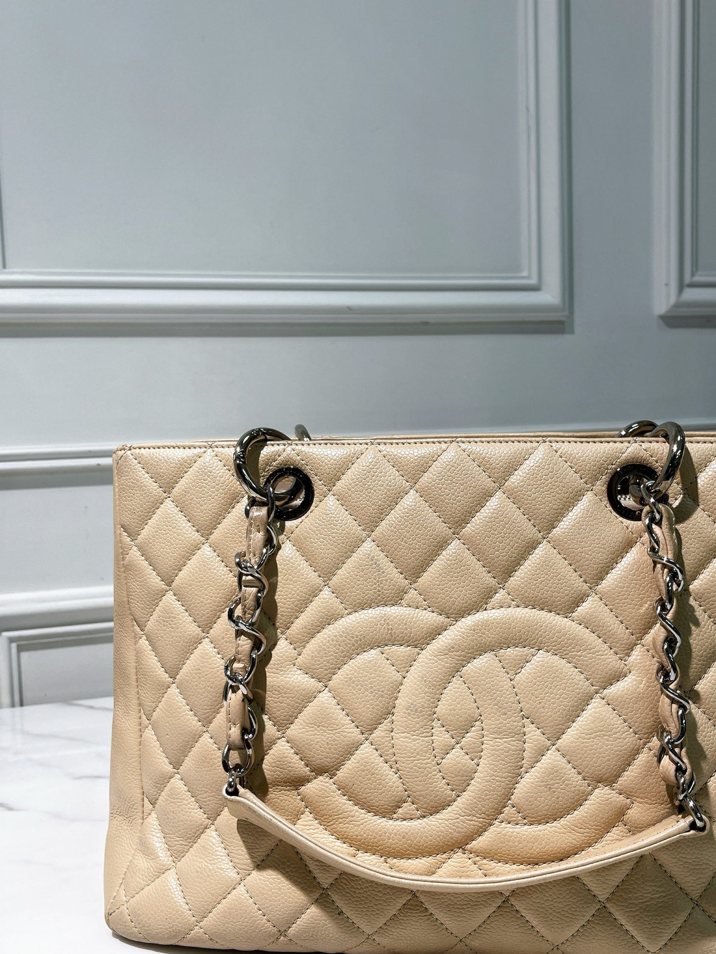 CHANEL GRAND SHOPPING TOTE, Beige/Silver