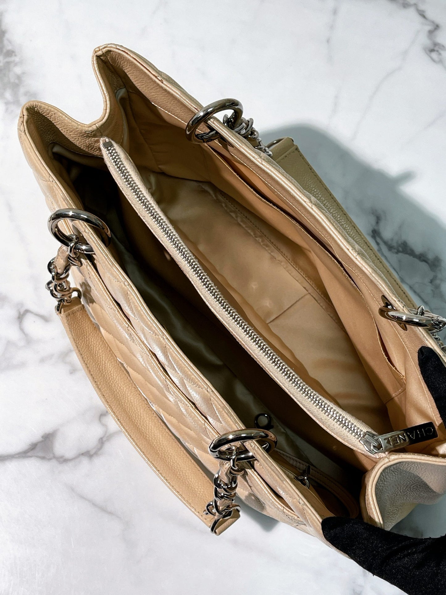 CHANEL GRAND SHOPPING TOTE, Beige/Silver