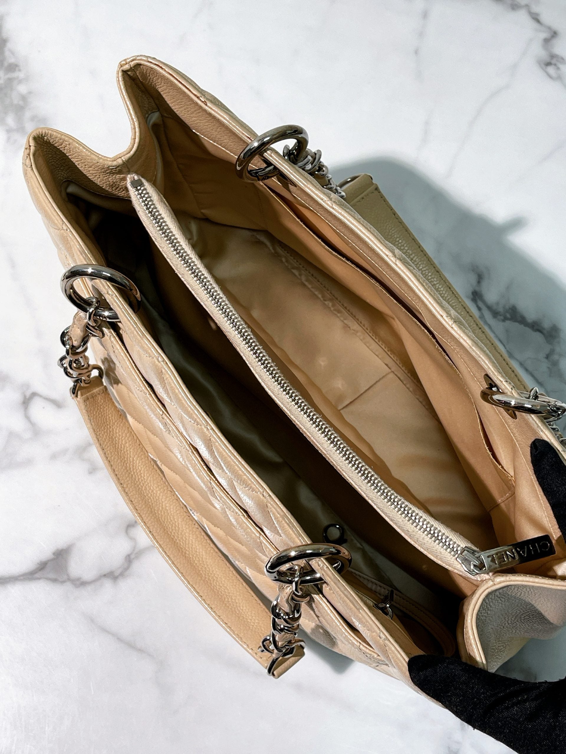 CHANEL GRAND SHOPPING TOTE, Beige/Silver