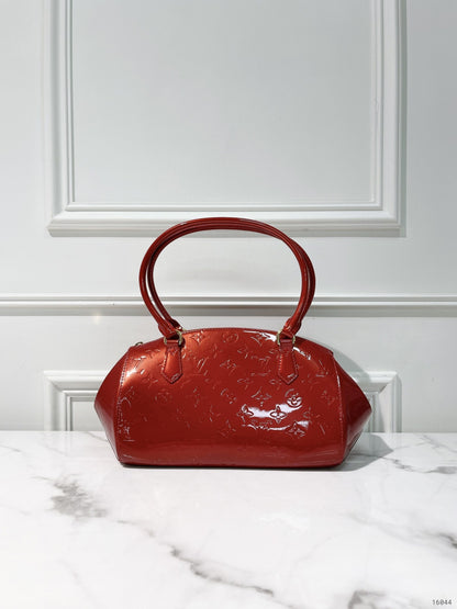 LV VINTAGE HANDBAG, Red