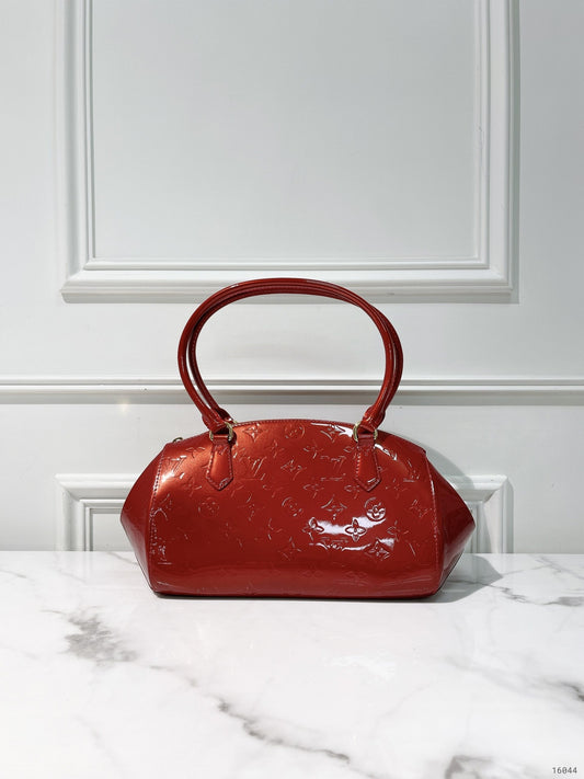 LV VINTAGE HANDBAG, Red