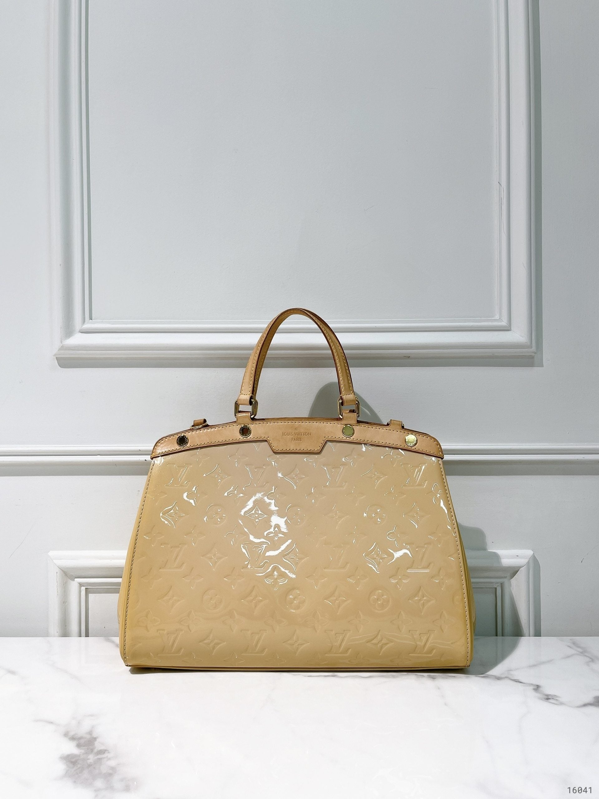 LV VINTAGE HANDBAG