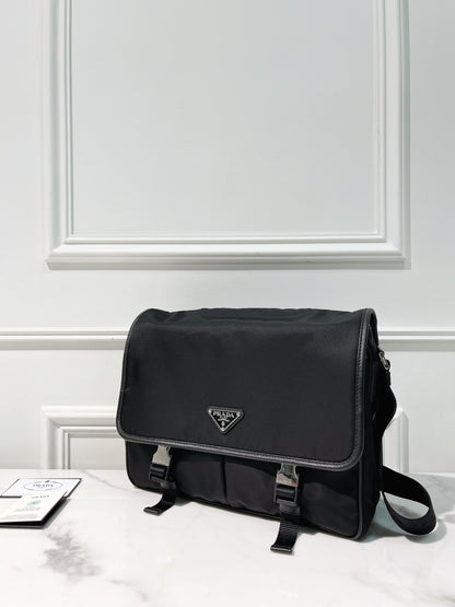 PRADA MESSENGER BAG, Black/Silver