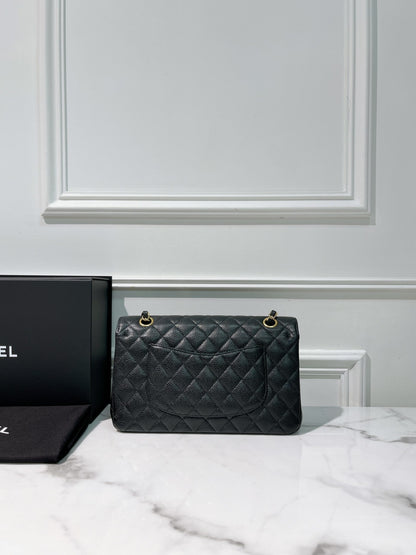 CHANEL CLASSIC FLAP, Black/Gold