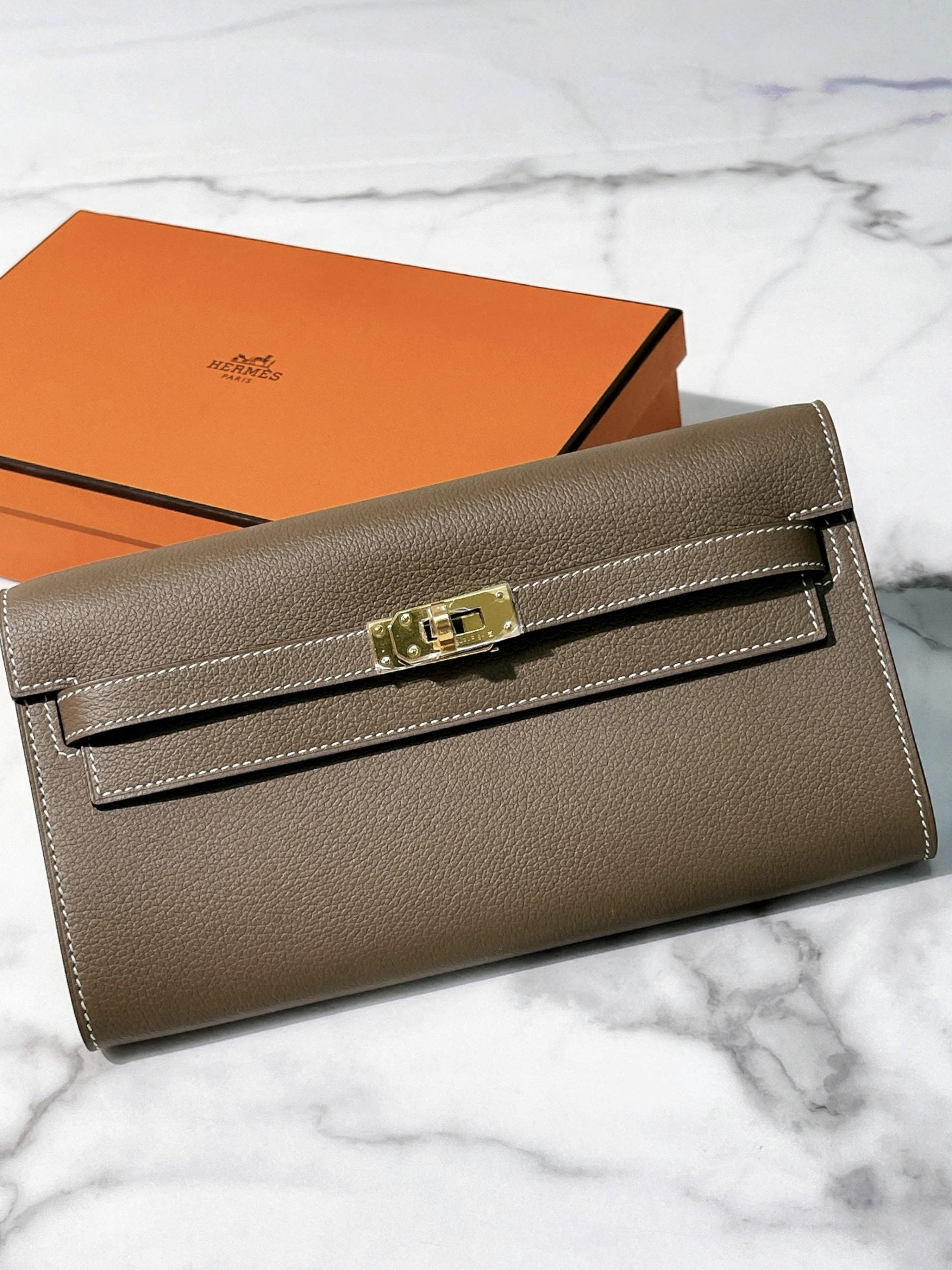 HERMES KELLY TO GO, Etoupe/Gold