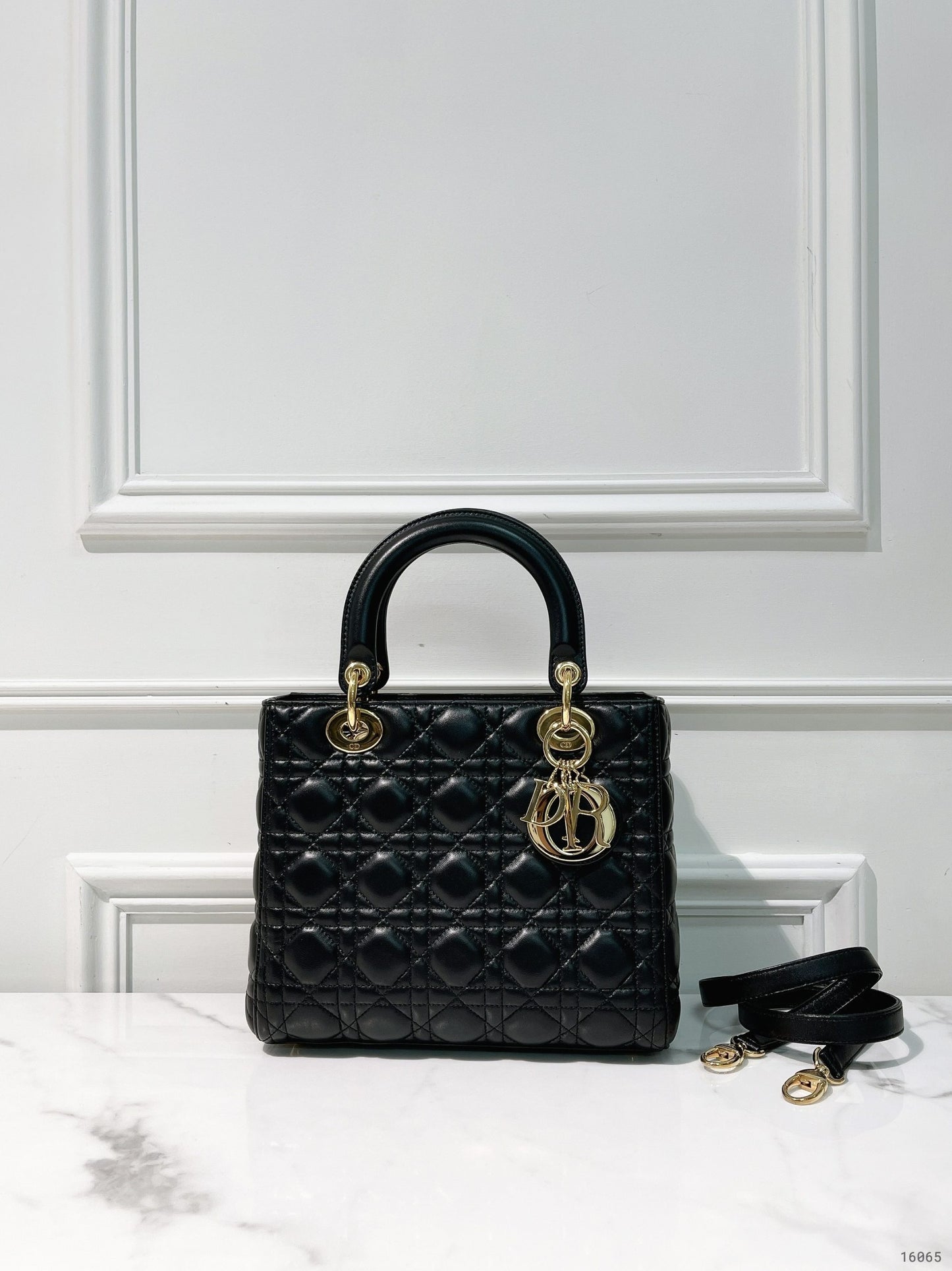DIOR MEDIUM LADY DIOR, Black/Gold