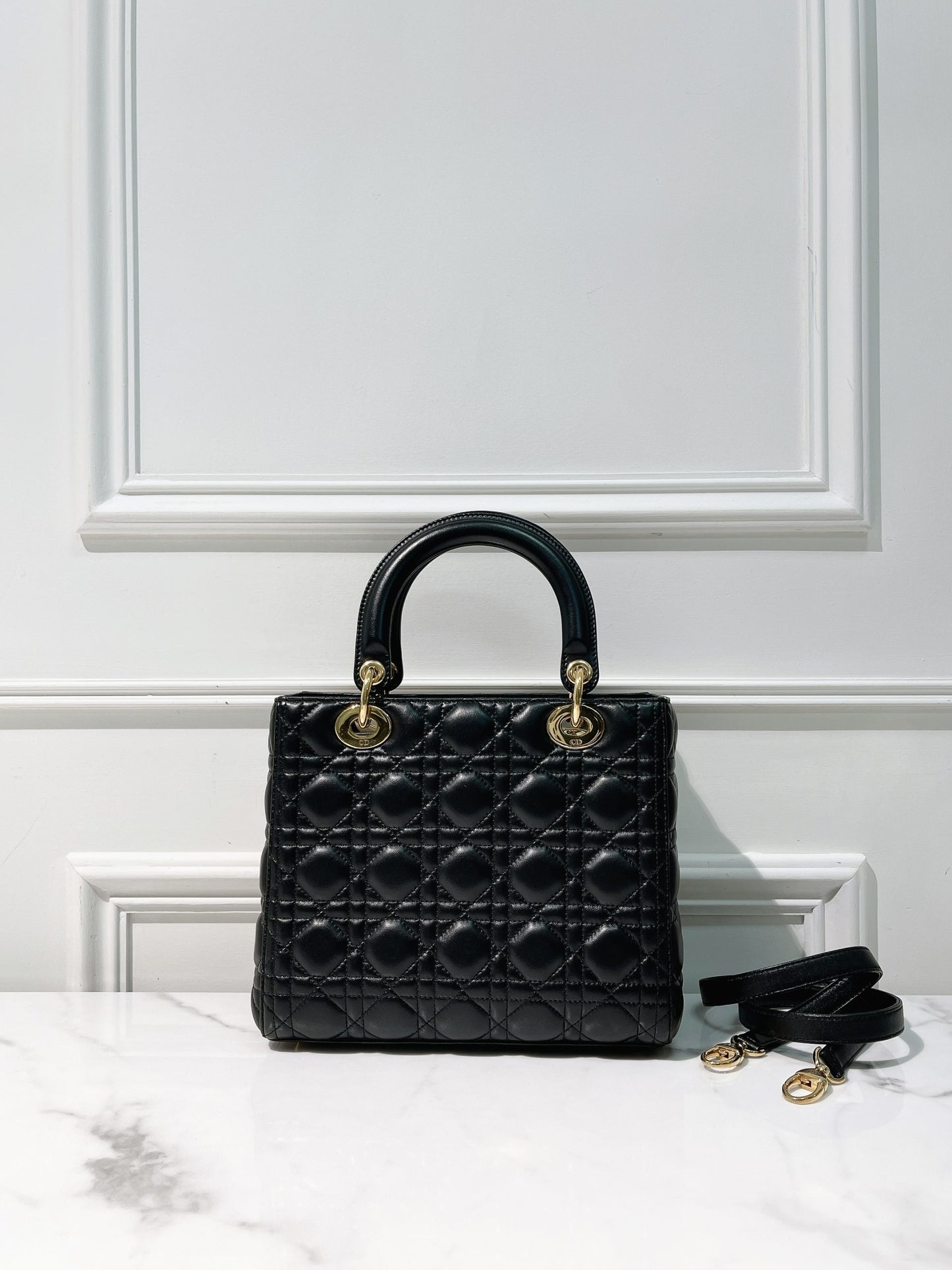 DIOR MEDIUM LADY DIOR, Black/Gold