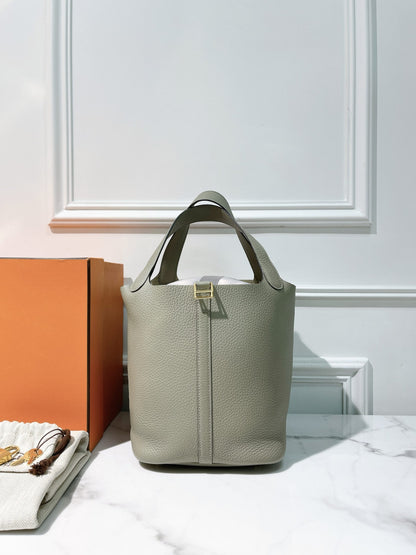 HERMES PICOTIN 22, Sauge/Gold