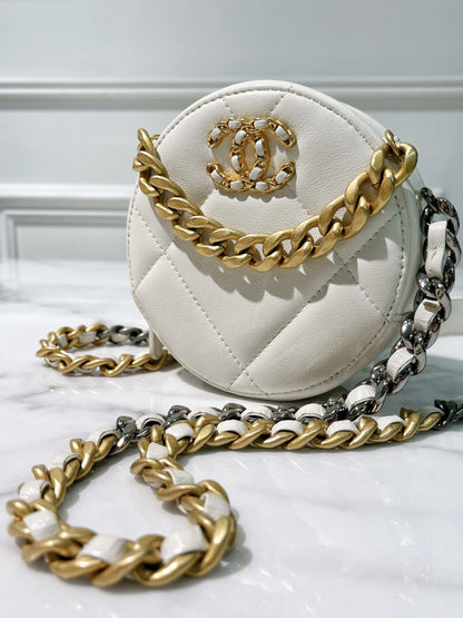 CHANEL 19 ROUND CLUTCH, White/Gold