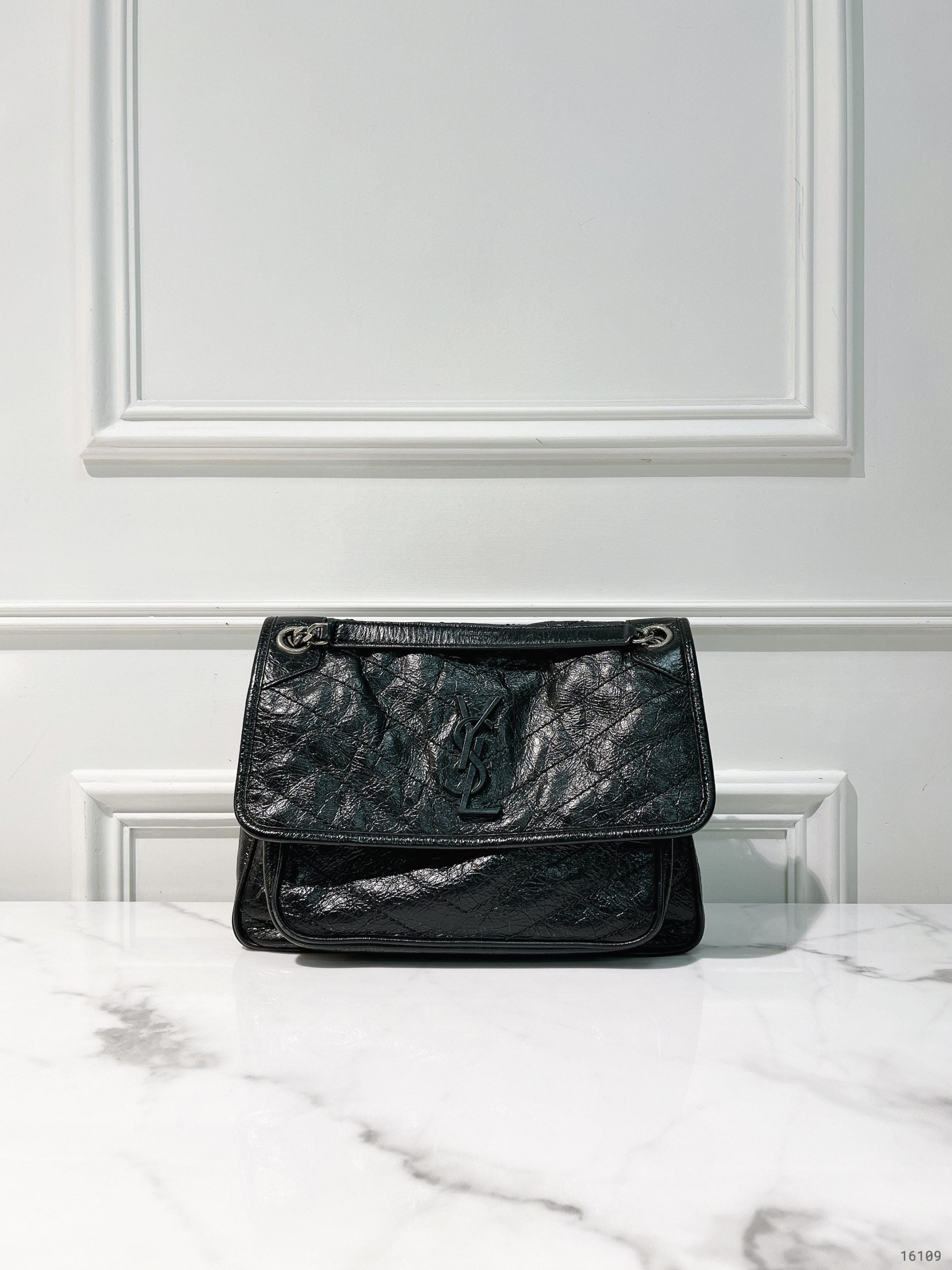 YSL MEDIUM NIKI, Black/Silver