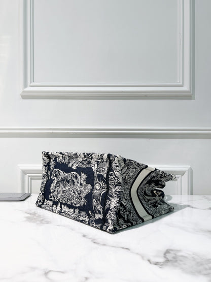 DIOR BOOK TOTE SMALL, Navy/White