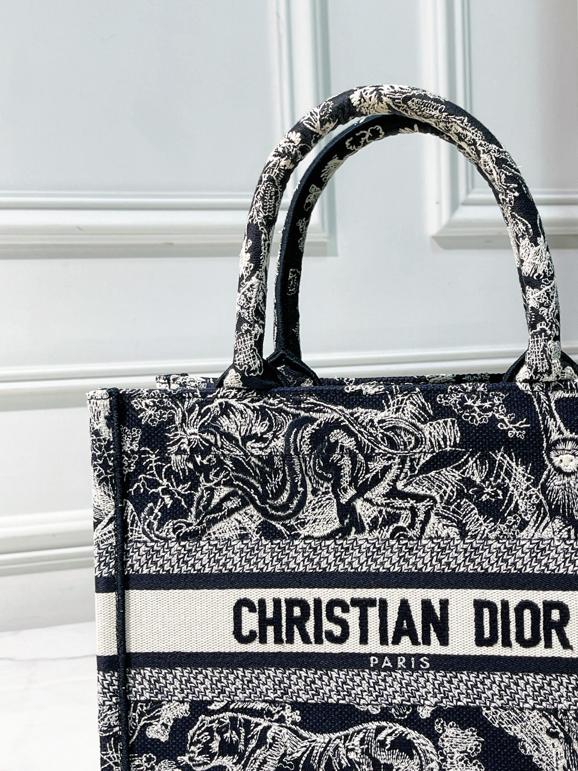 DIOR BOOK TOTE SMALL, Navy/White