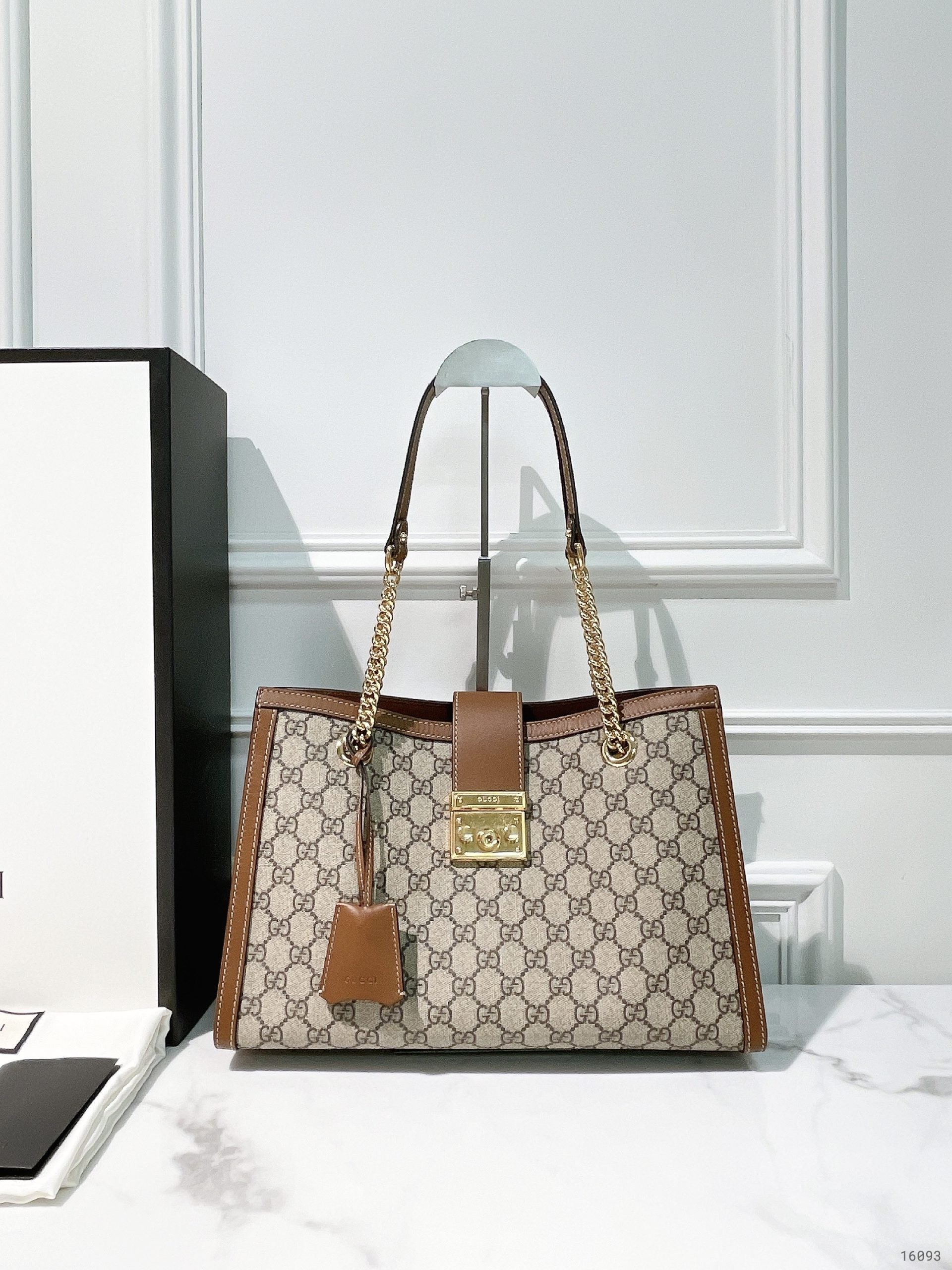 GUCCI PADLOCK TOTE, MEDIUM