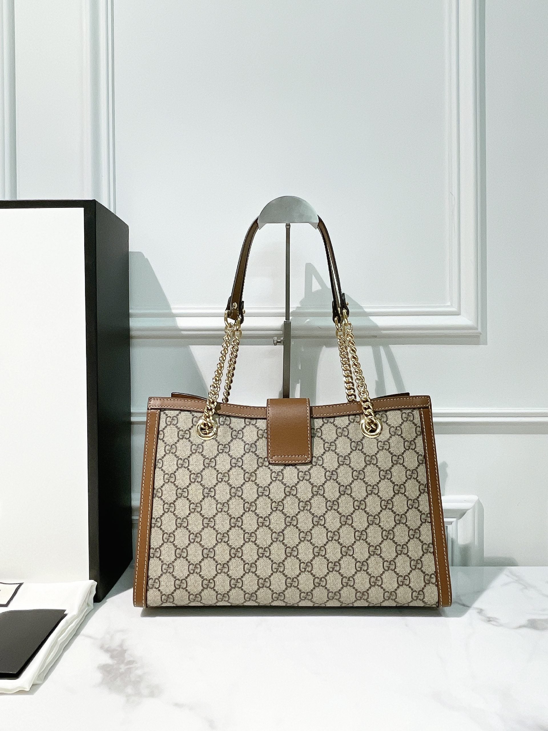 GUCCI PADLOCK TOTE, MEDIUM