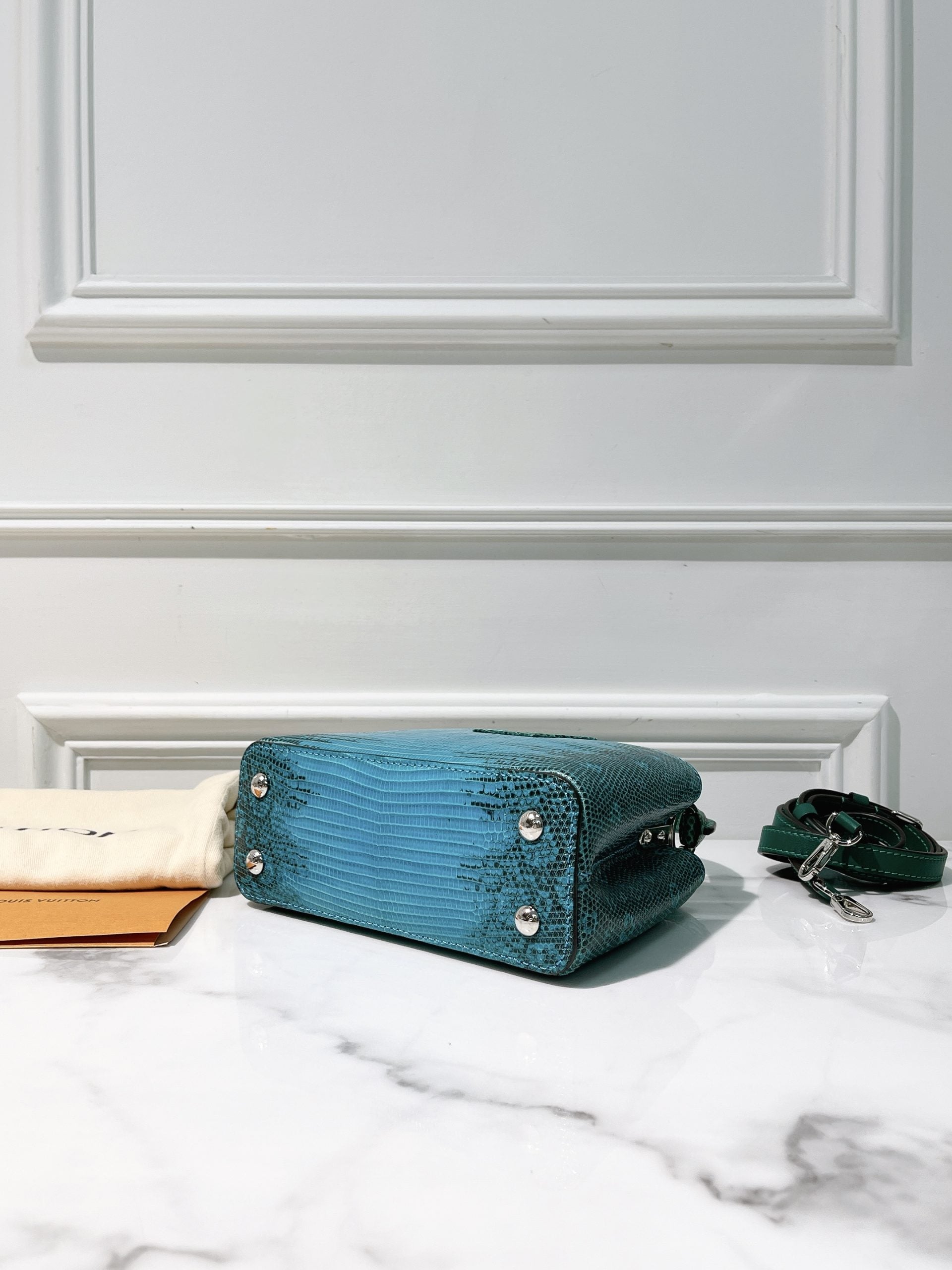 LV CAPUCINES MINI, Lizard