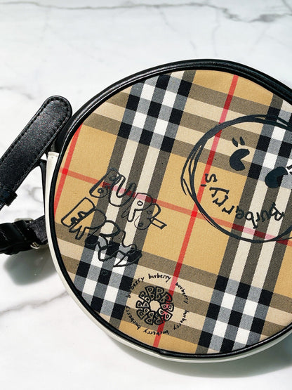 BURBERRY ROUND BAG