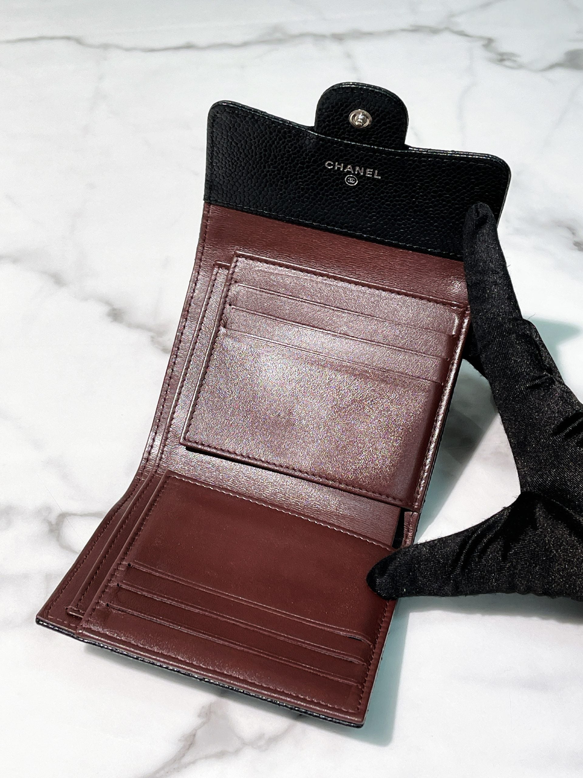 CHANEL CLASSIC WALLET, Black/Silver