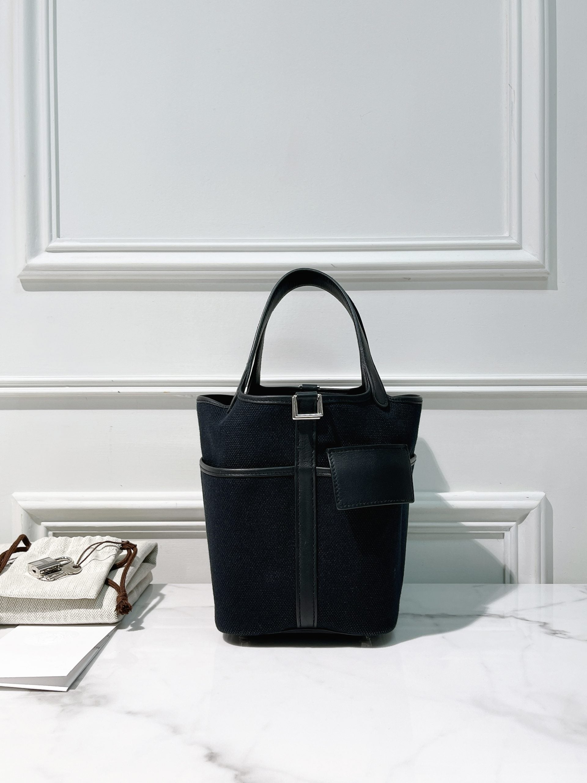 HERMES CARGO PICOTIN 18, Black/Silver