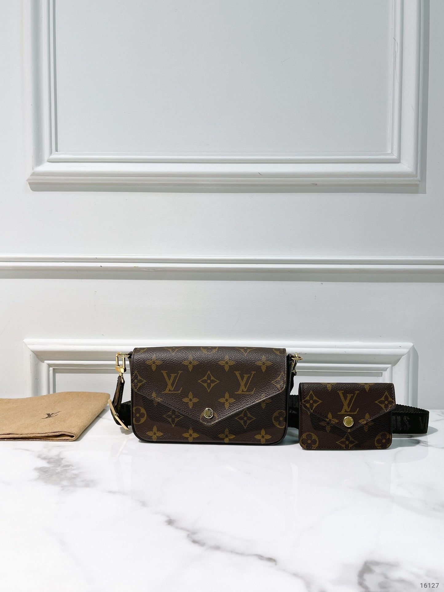 LV FELICIE POCHETTE STRAP & GO, Monogram