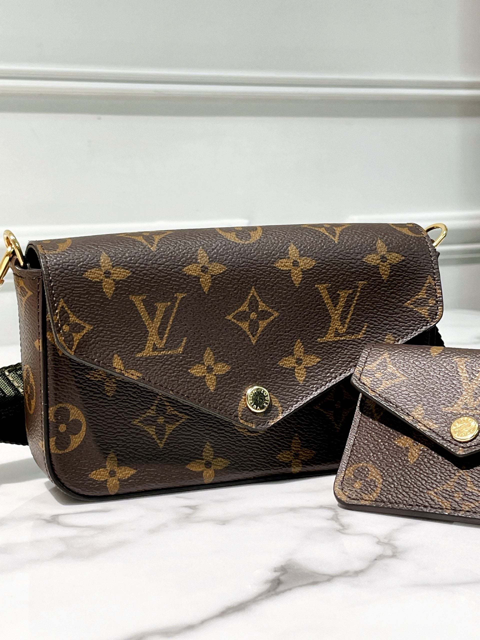 LV FELICIE POCHETTE STRAP & GO, Monogram