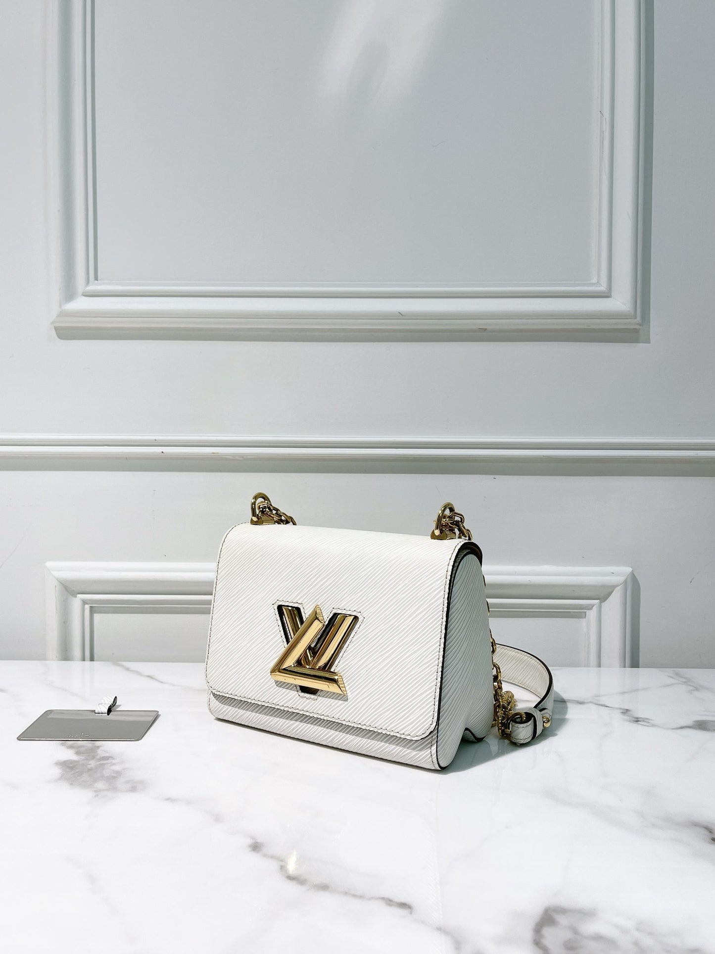LV TWIST PM, White/Gold