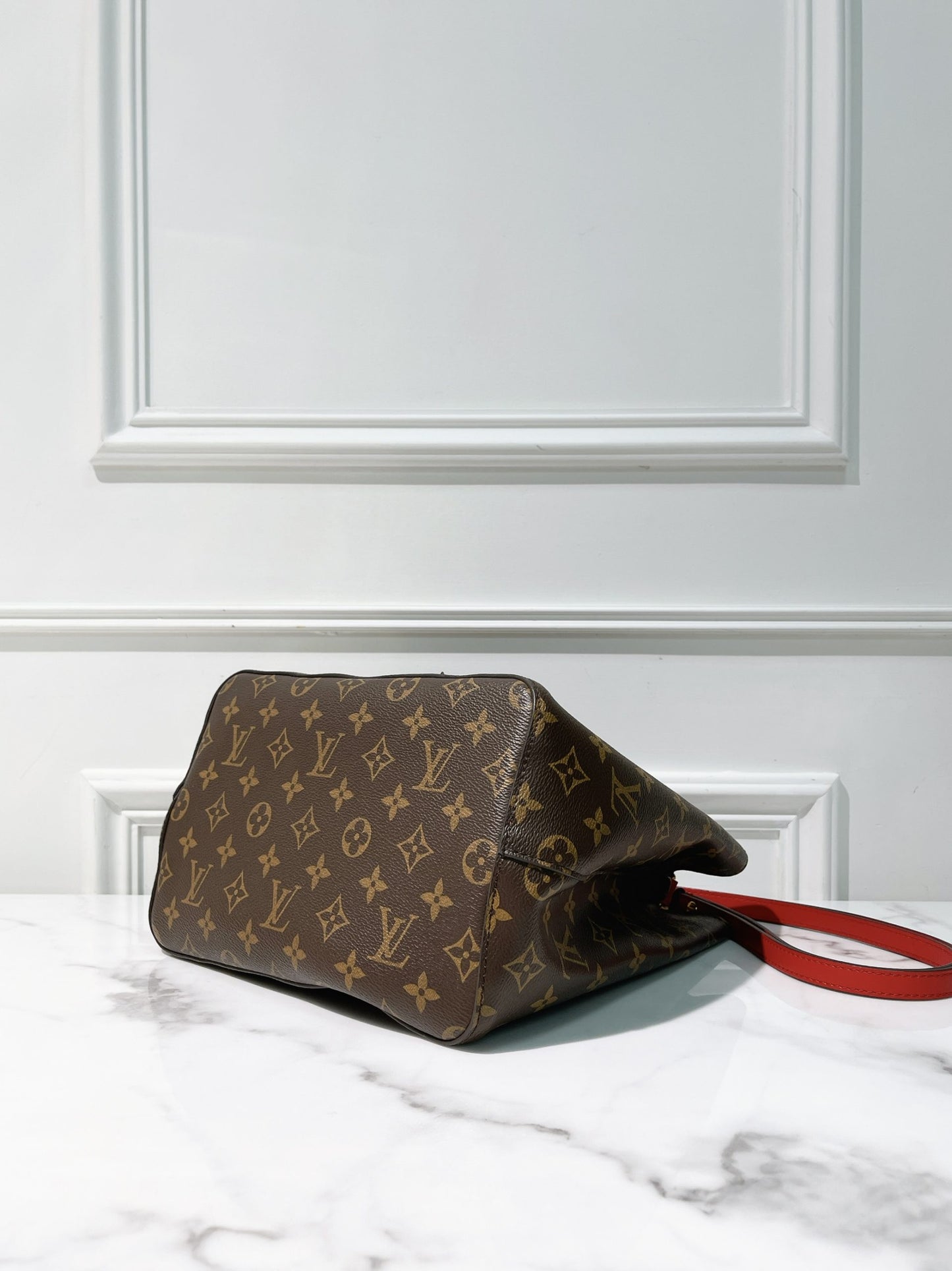 LV NEONOE MM, Monogram