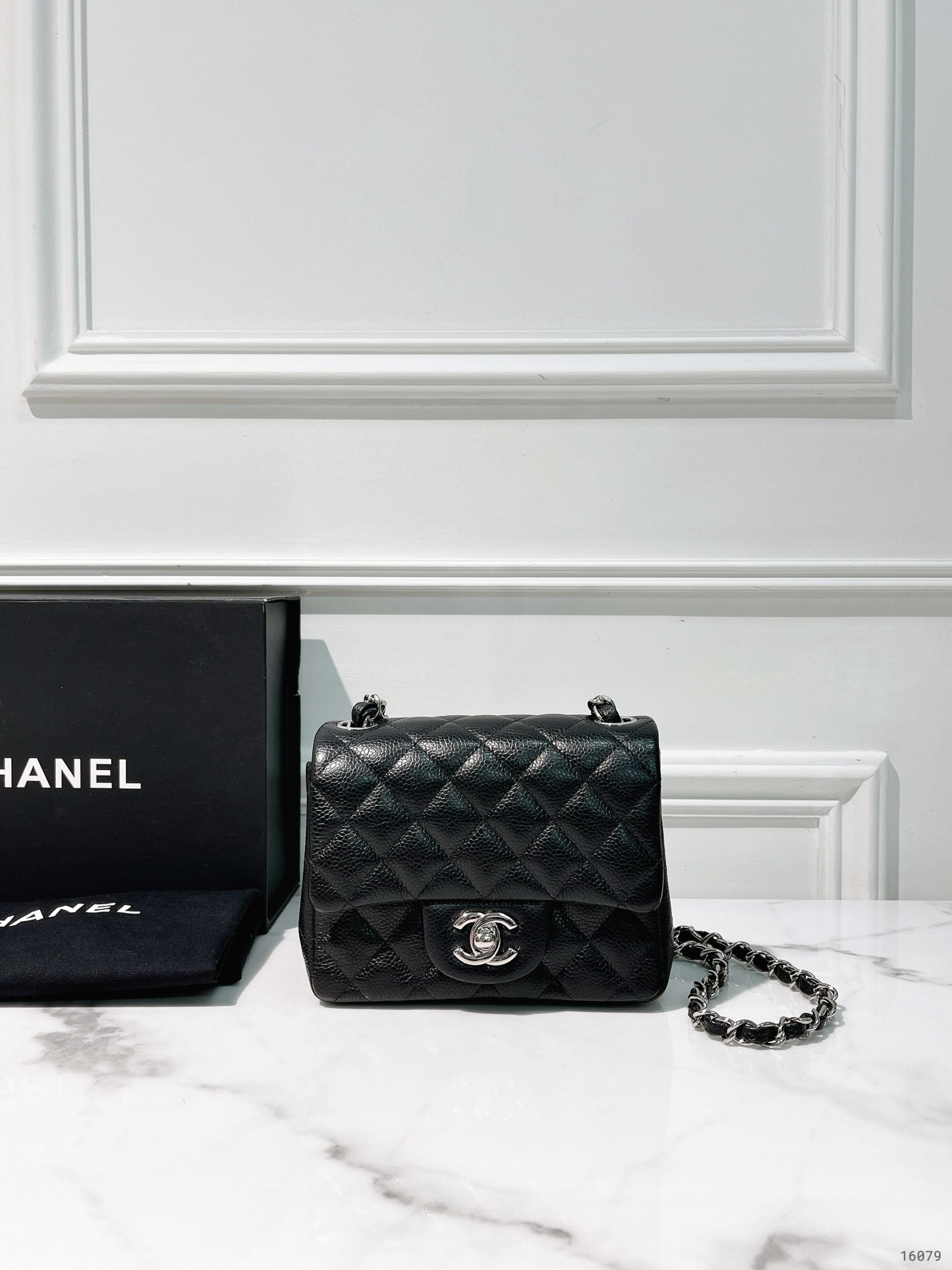 CHANEL MINI SQUARE FLAP, Black/Silver