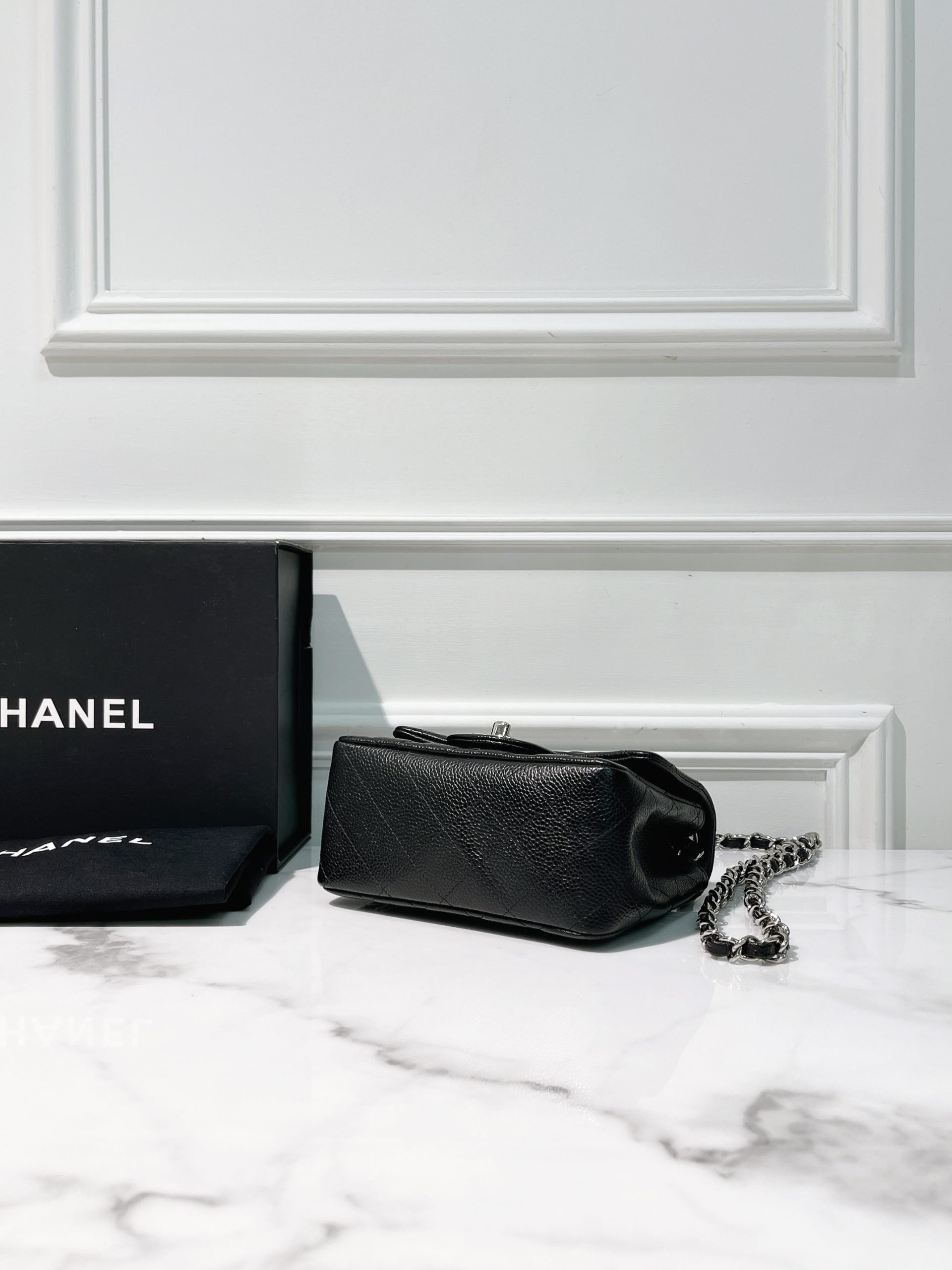 CHANEL MINI SQUARE FLAP, Black/Silver