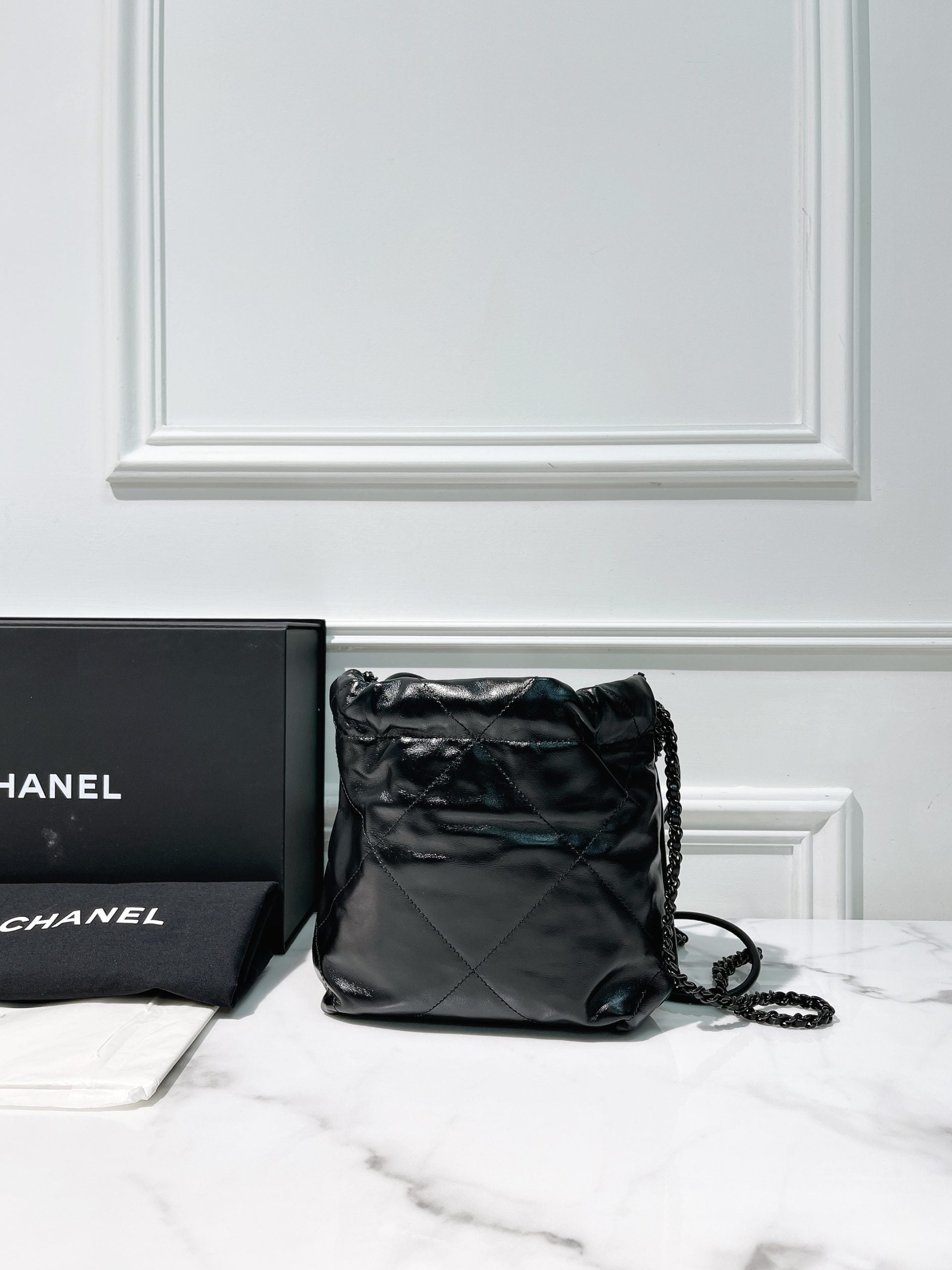 CHANEL MINI 22 BAG, So Black