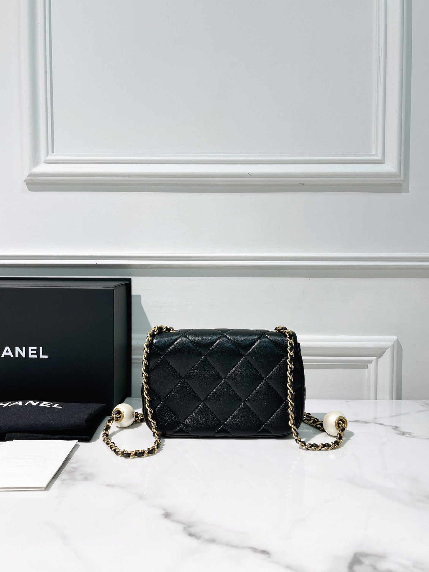 CHANEL 24S MINI SQUARE, Black/Gold