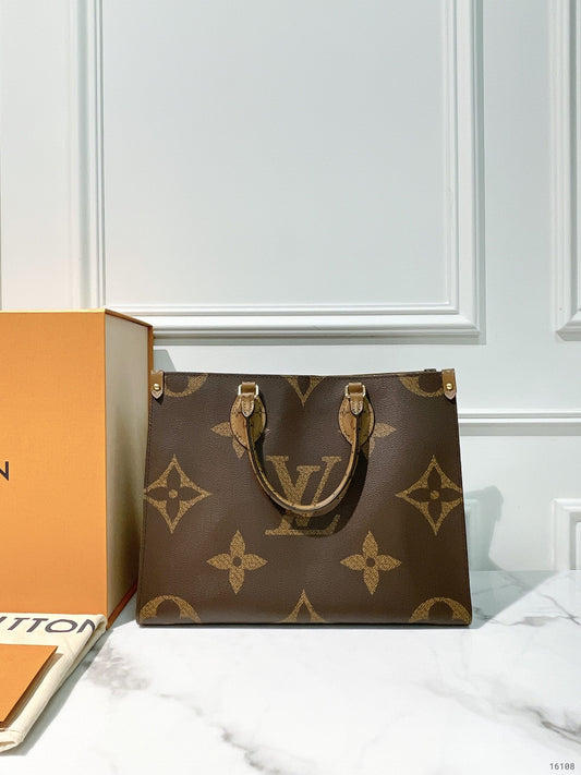 LV ONTHEGO MM, Monogram