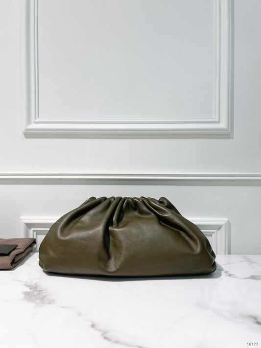 BOTTEGA VENETA POUCH