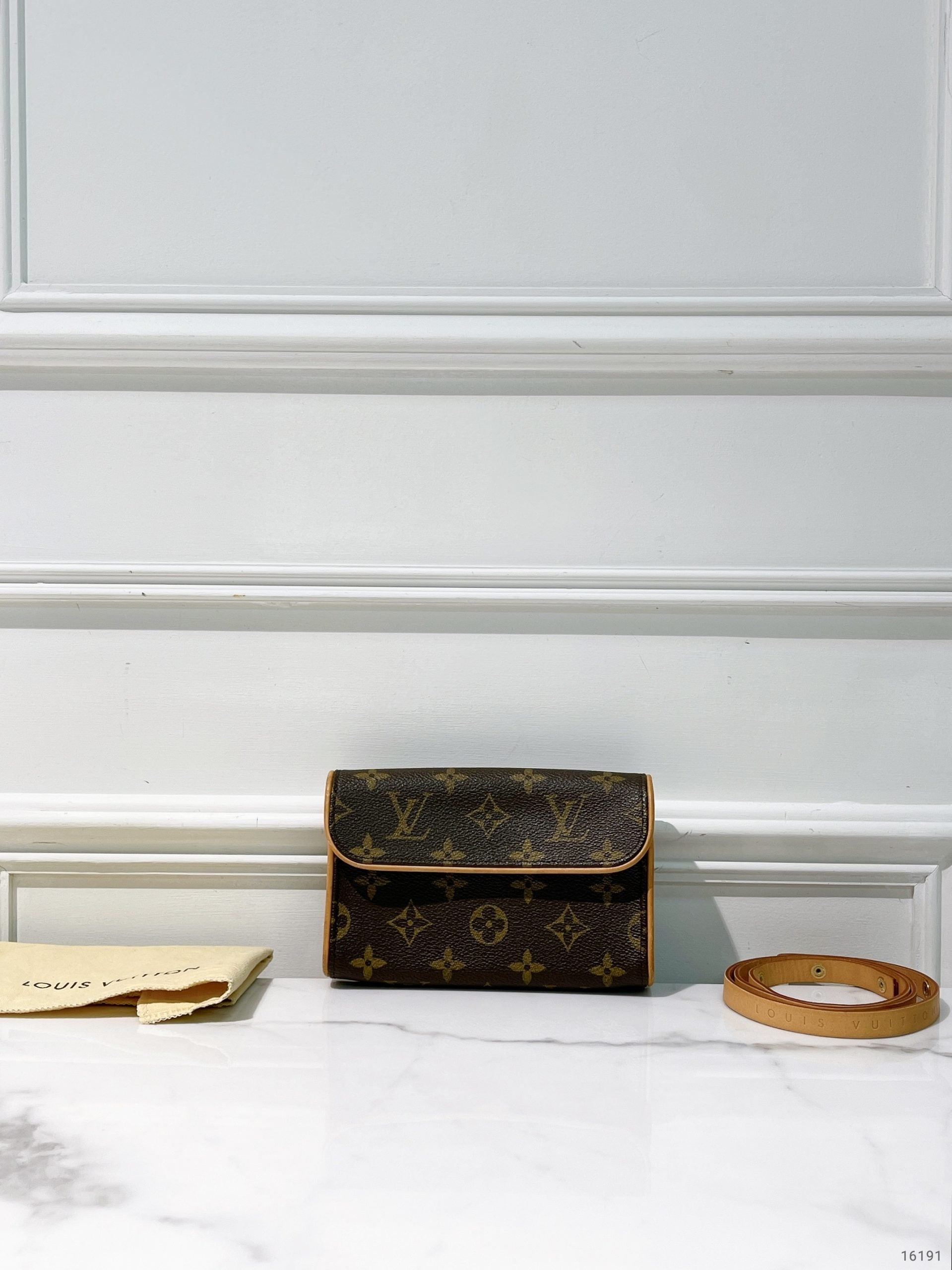 LV VINTAGE WAIST BAG, Monogram