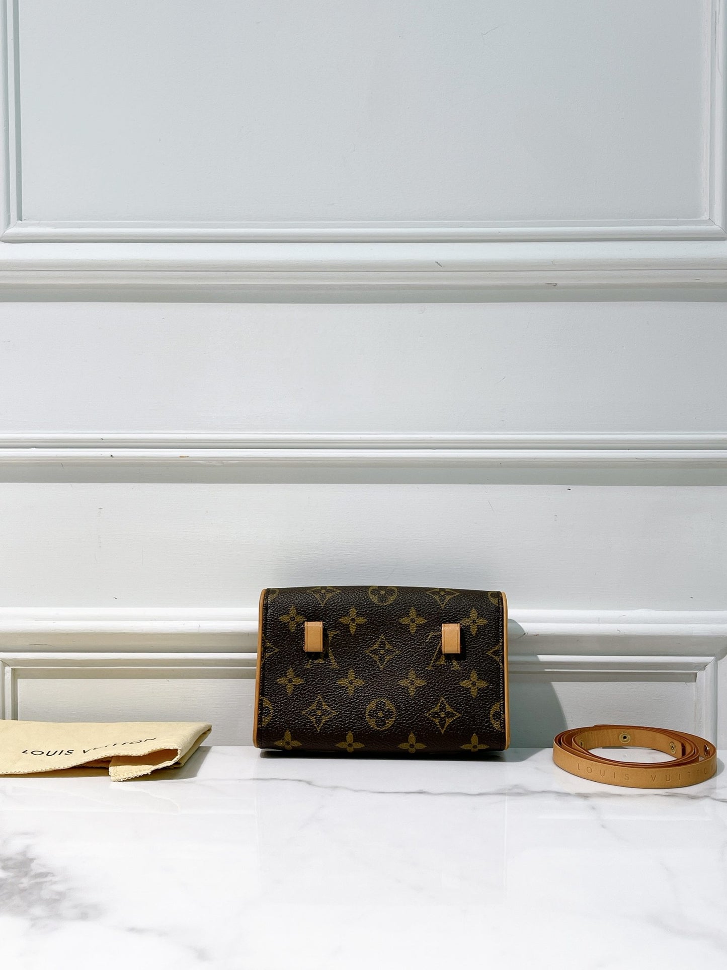 LV VINTAGE WAIST BAG, Monogram