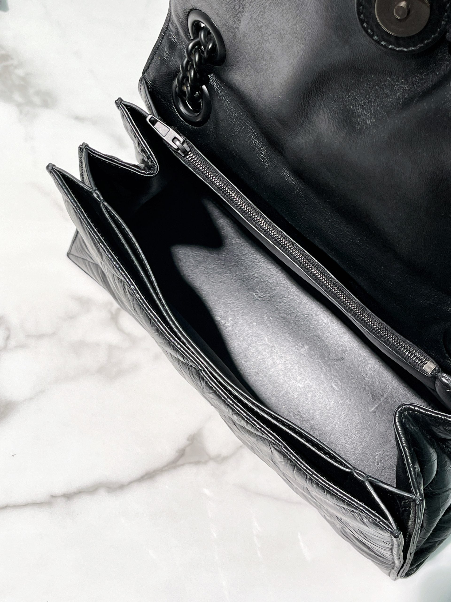 BALENCIAGA MEDIUM CRUSH, So Black