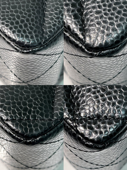 CHANEL SMALL CLASSIC FLAP, Black/Gold