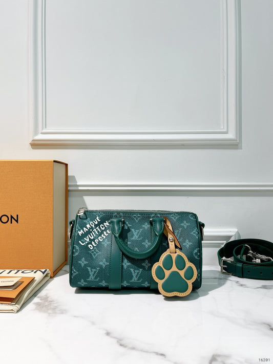 LV KEEPALL 25, Vert/Gold