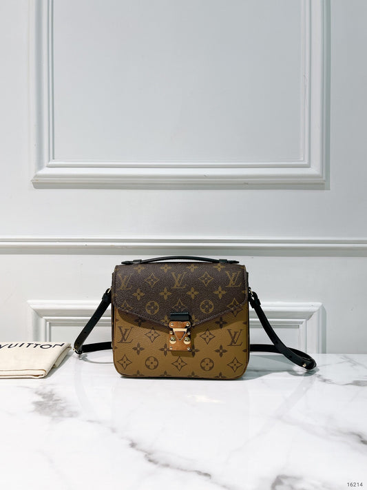 LV POCHETTE METIS BACKPACK, Monogram