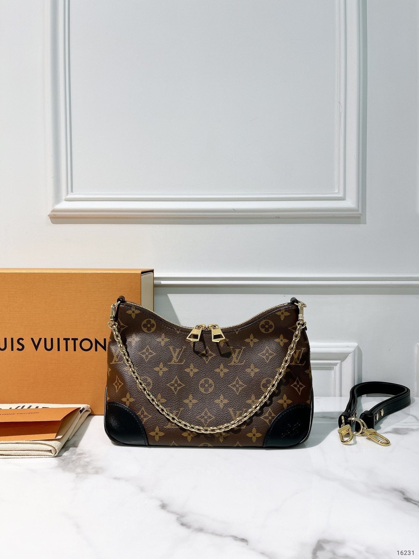 LV BOULOGNE, Monogram