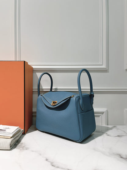 HERMES LINDY 26, Bleu Jean/Gold