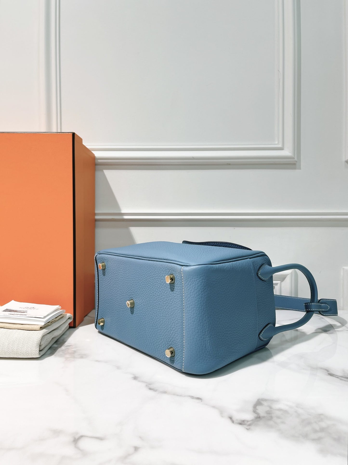 HERMES LINDY 26, Bleu Jean/Gold