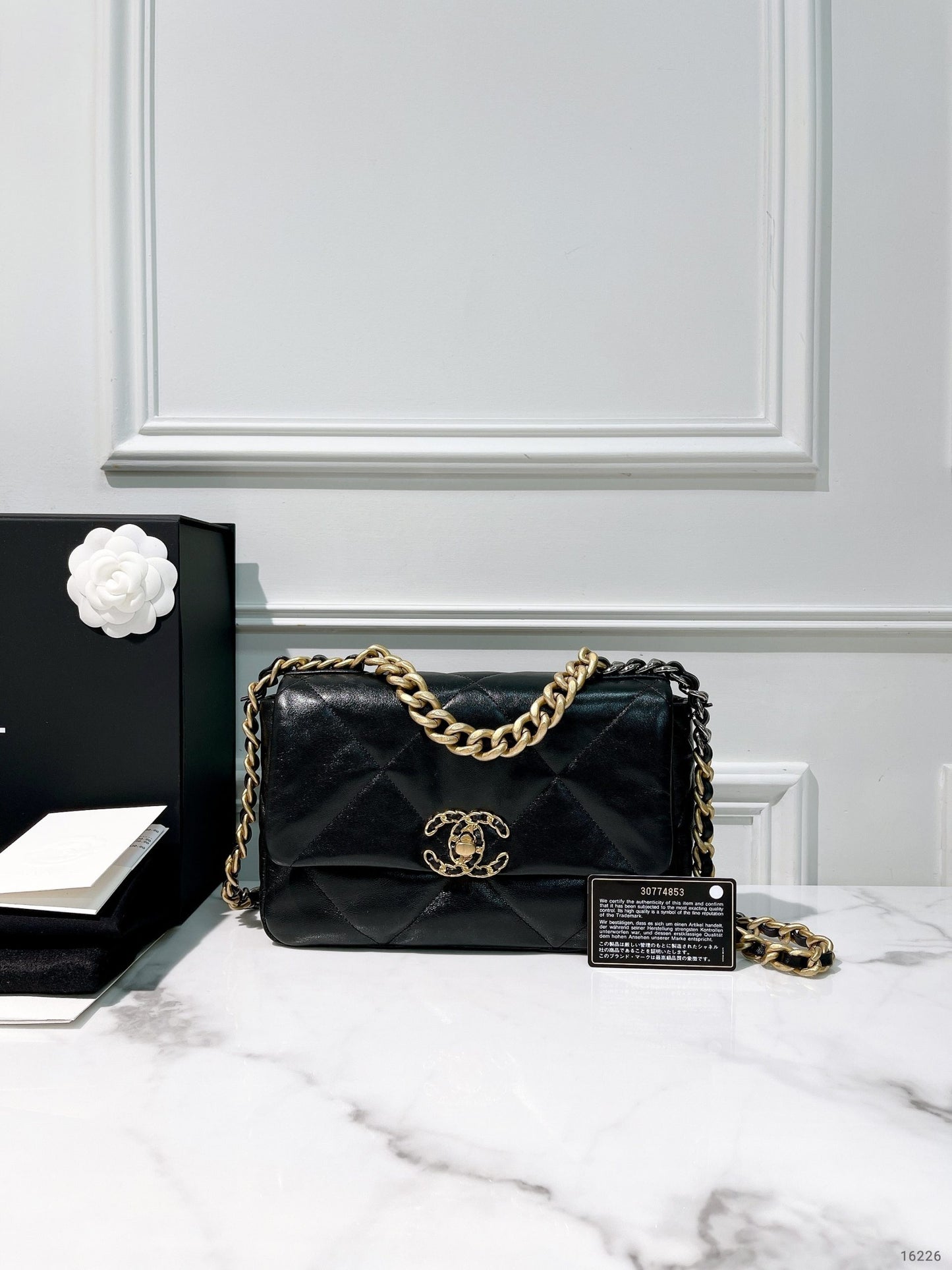 CHANEL SMALL 19 BAG, Black/Gold