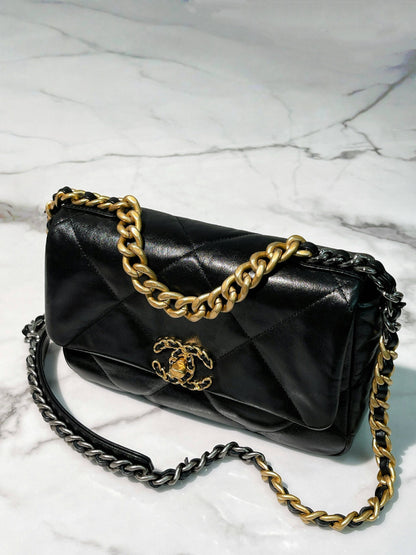 CHANEL SMALL 19 BAG, Black/Gold