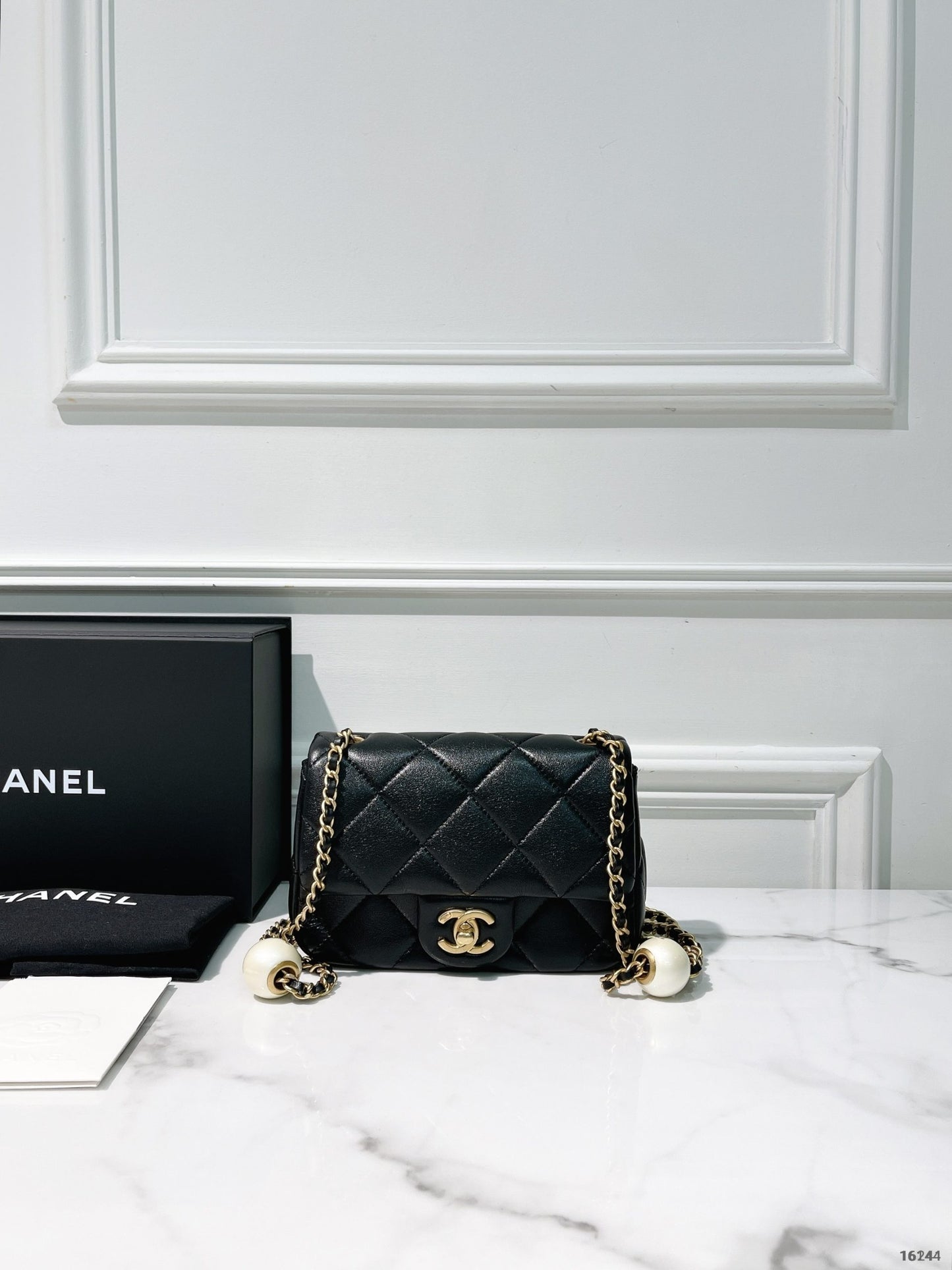 CHANEL 24S MINI FLAP, Black/Gold