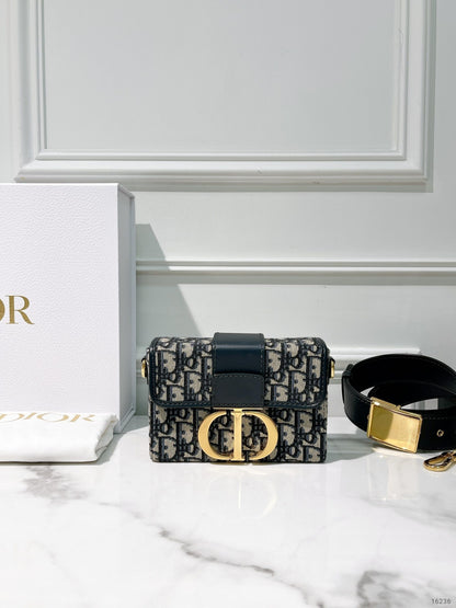 DIOR MONTAIGNE BOX