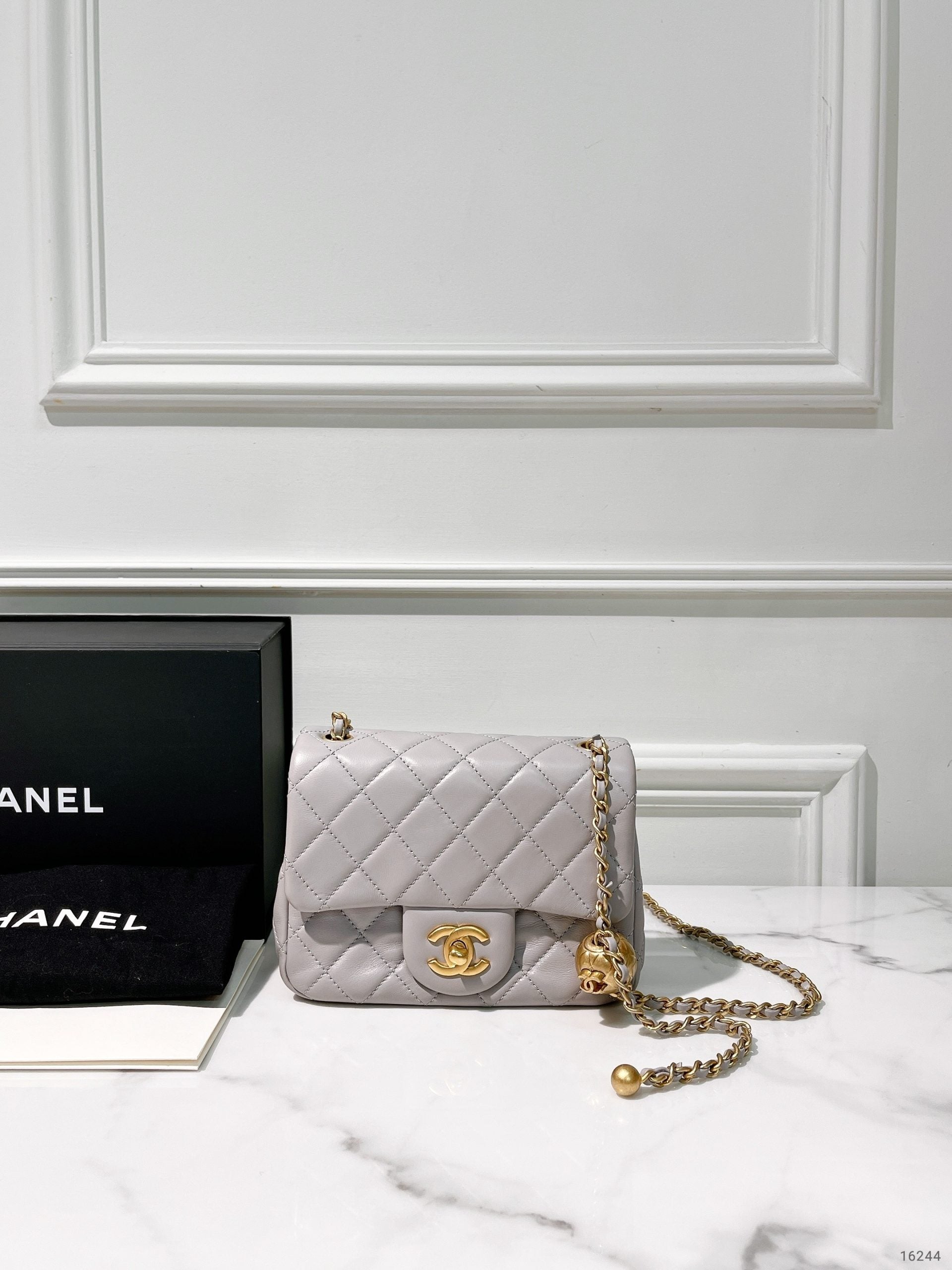 CHANEL MINI SQUARE, Gray/Gold