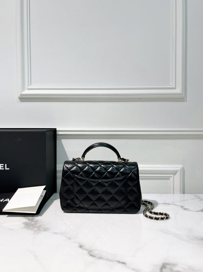 CHANEL HANDLE MINI FLAP, Black/Gold