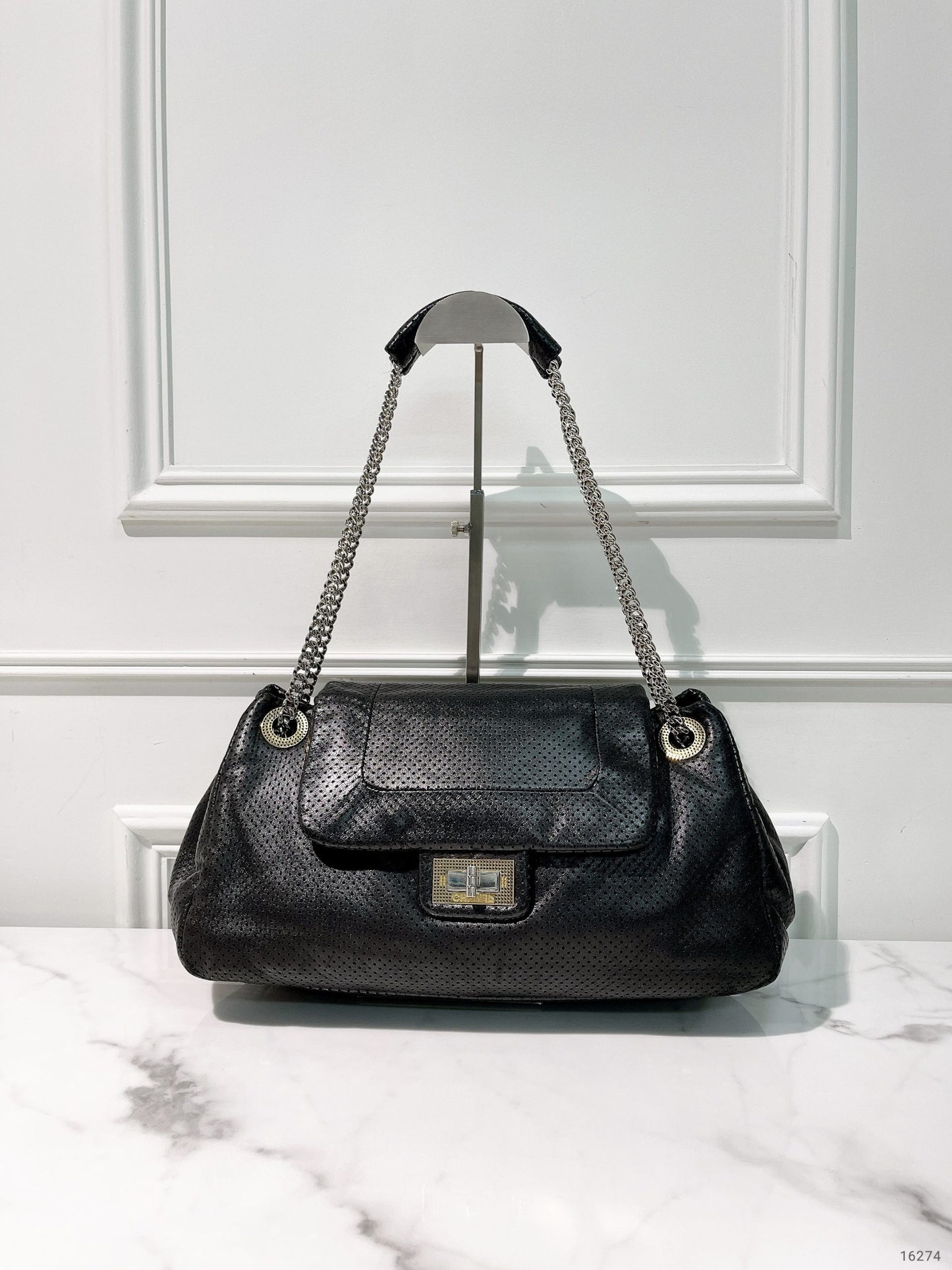 CHANEL SHOULDER BAG, Black/Silver/Gold