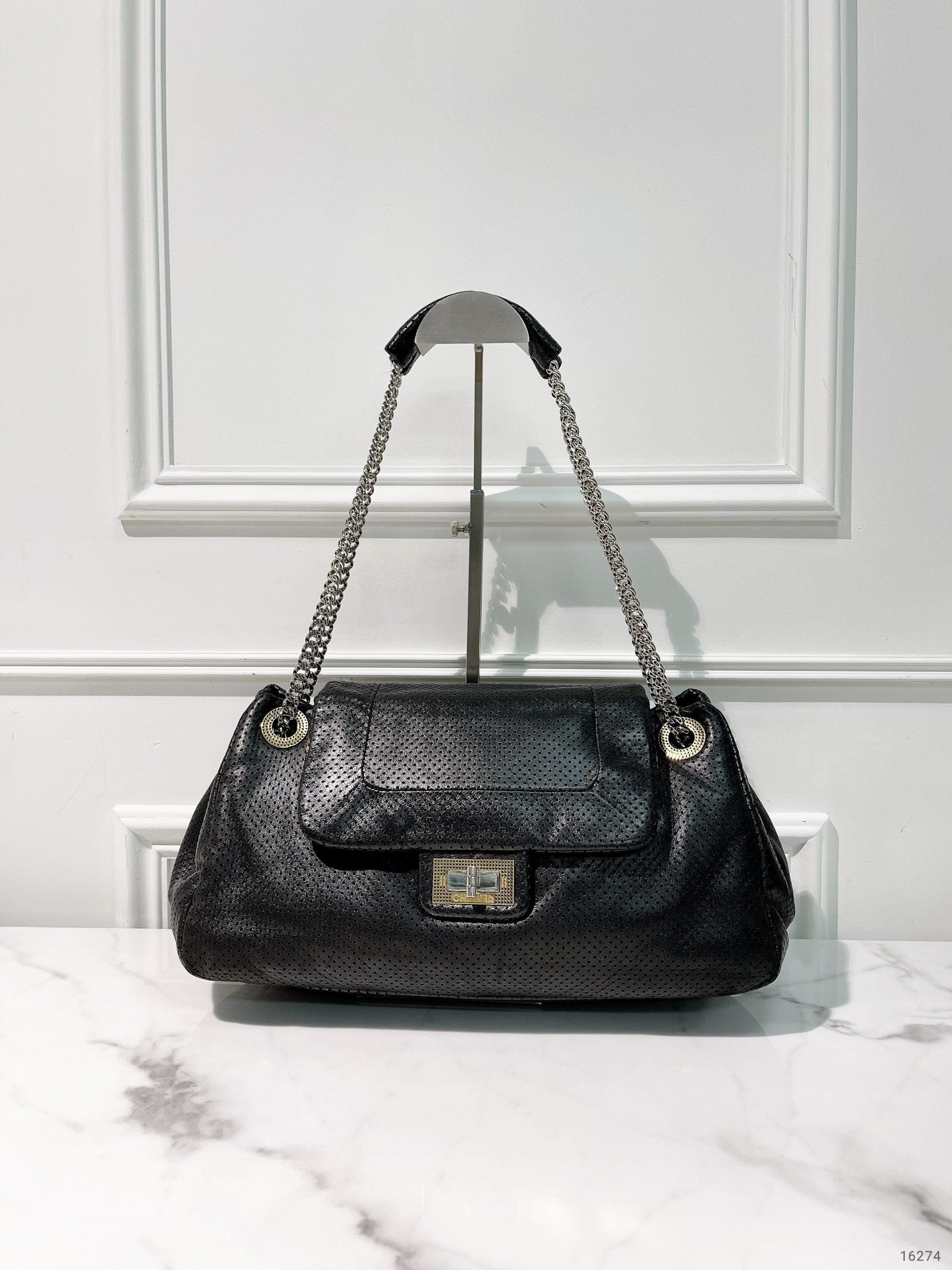 CHANEL SHOULDER BAG, Black/Silver/Gold