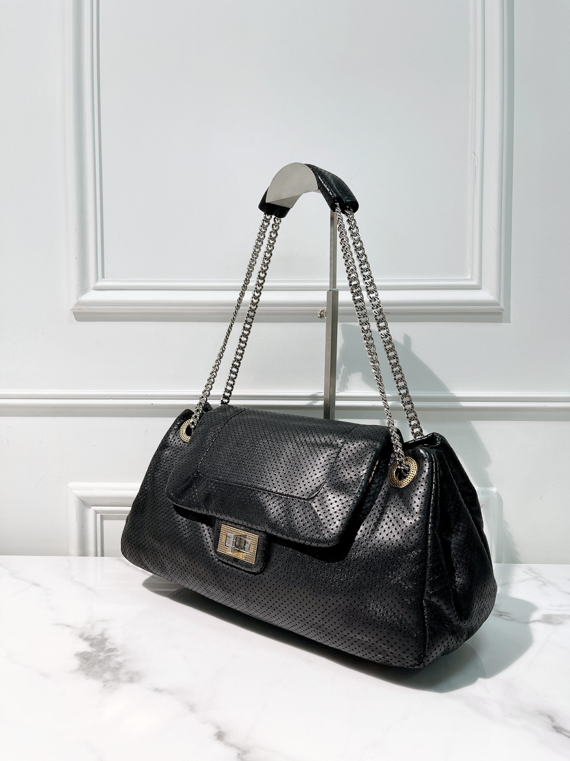 CHANEL SHOULDER BAG, Black/Silver/Gold